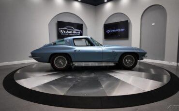 Chevrolet-Corvette-1964-4