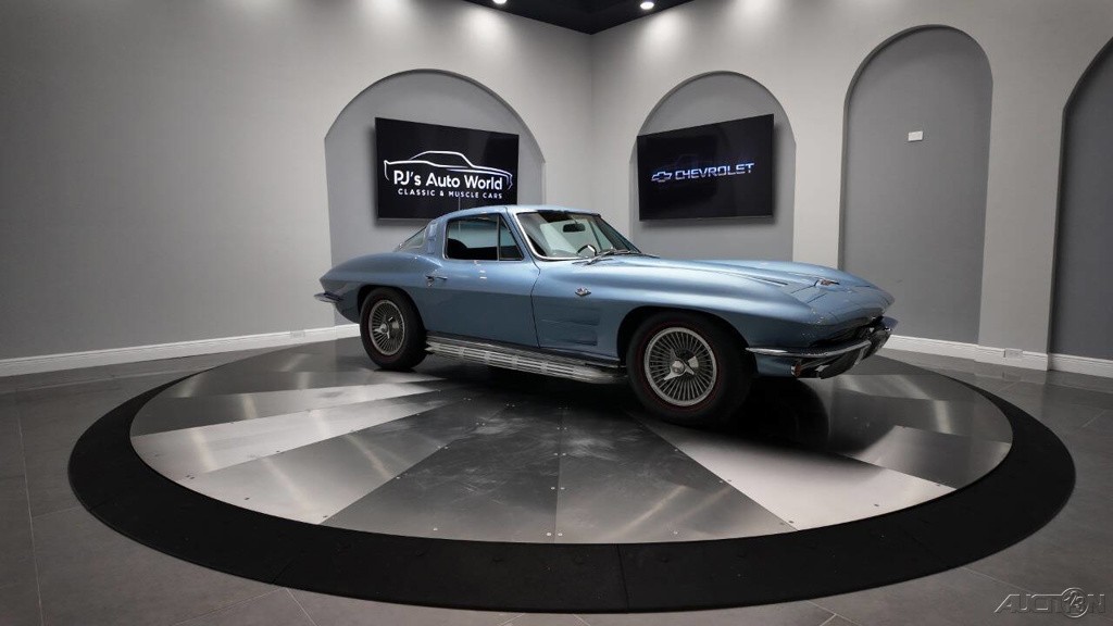 Chevrolet-Corvette-1964-5