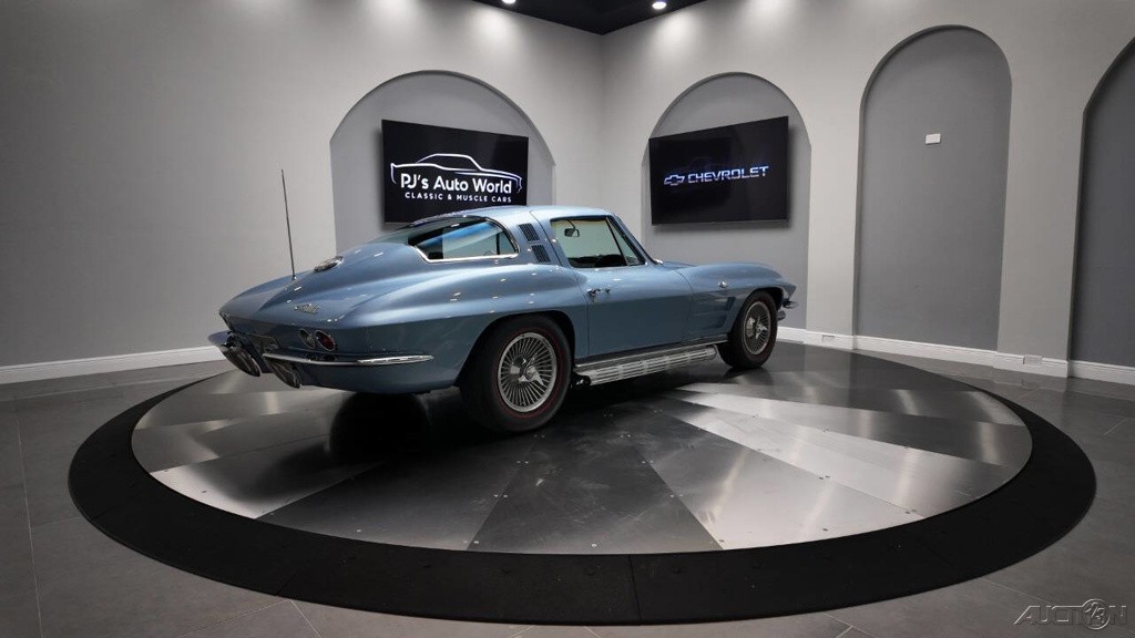 Chevrolet-Corvette-1964-6