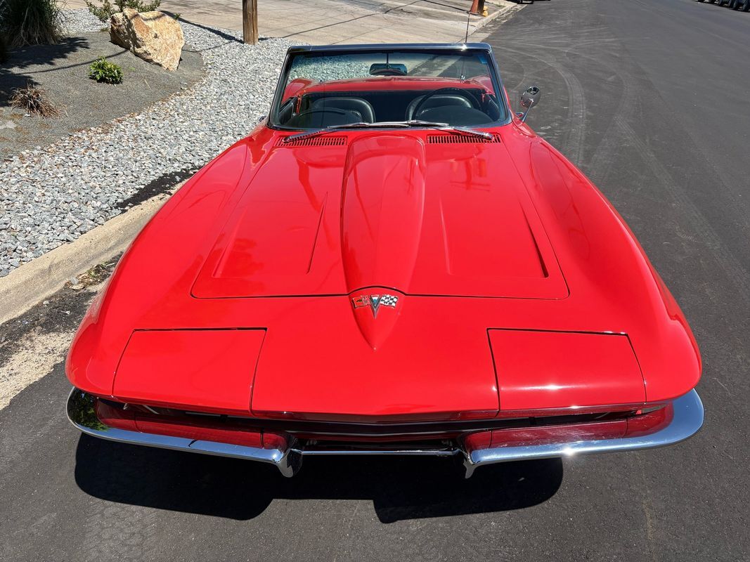 Chevrolet-Corvette-1964-6