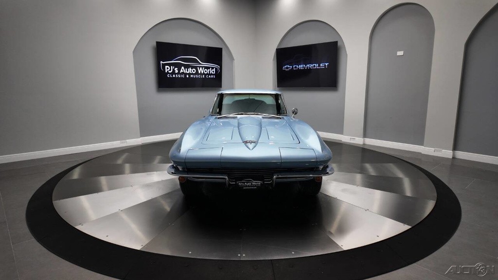 Chevrolet-Corvette-1964-7