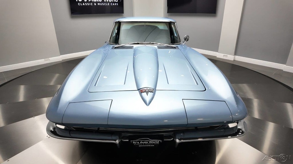 Chevrolet-Corvette-1964-9