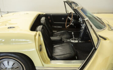 Chevrolet-Corvette-1964-Convertible-10