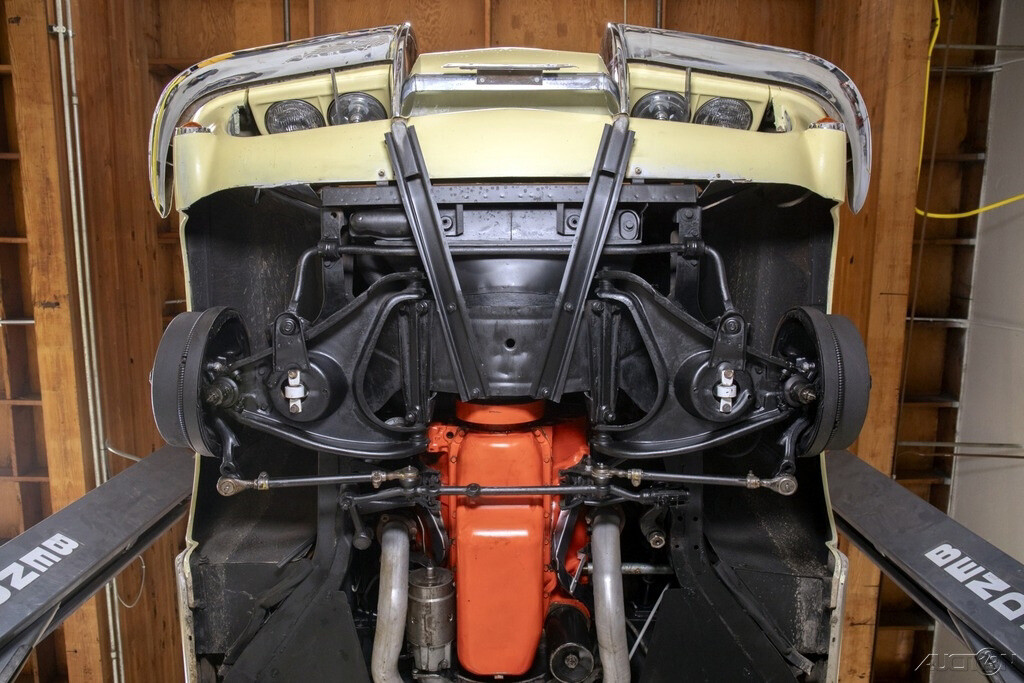 Chevrolet-Corvette-1964-Convertible-16