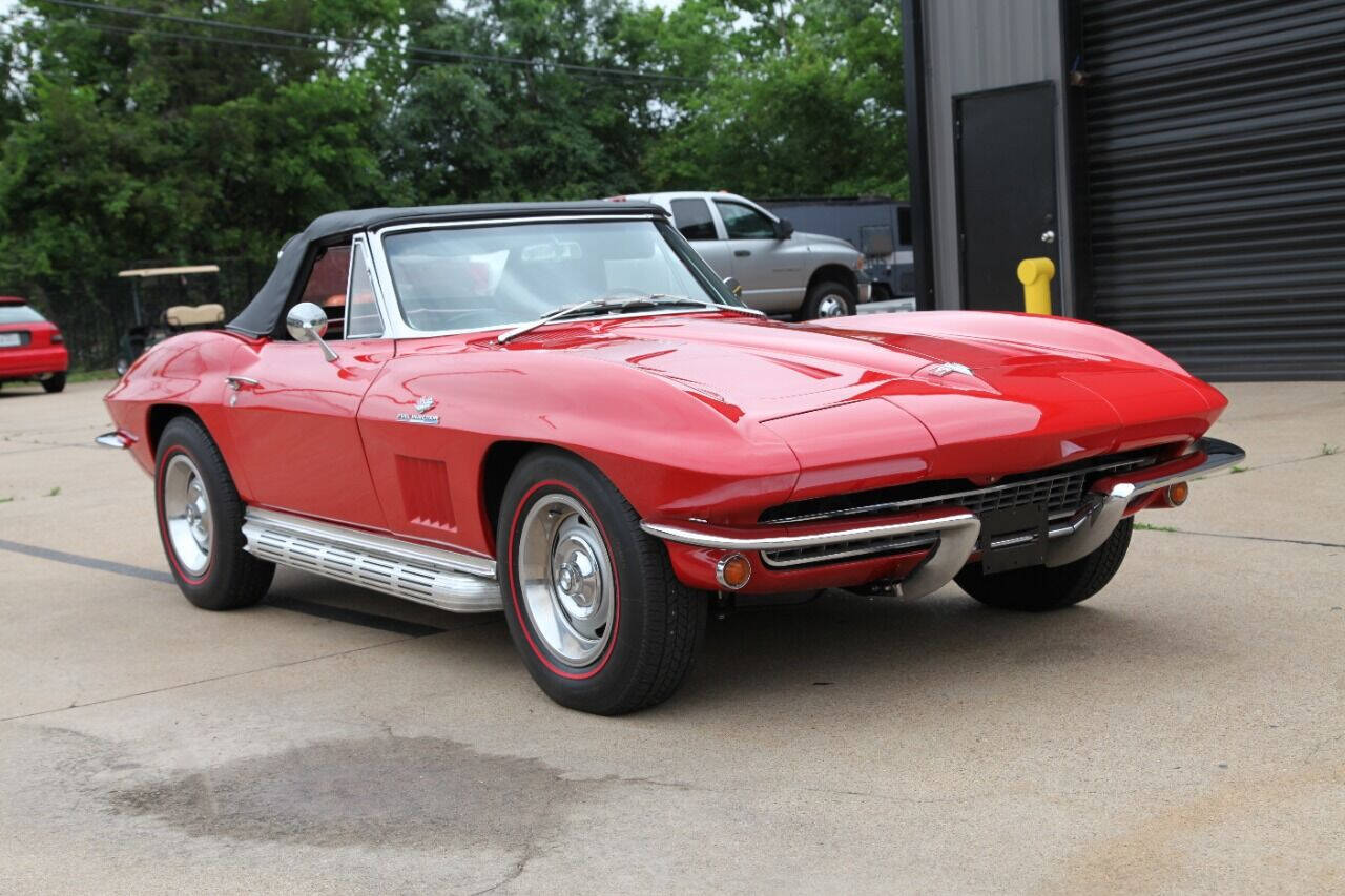 Chevrolet-Corvette-1964-Convertible-2
