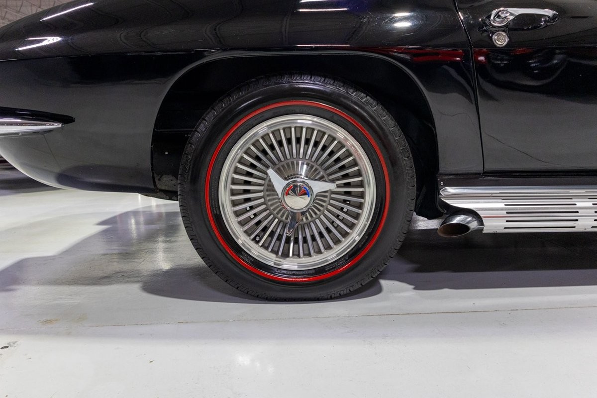 Chevrolet-Corvette-1964-Convertible-26