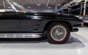 Chevrolet-Corvette-1964-Convertible-27
