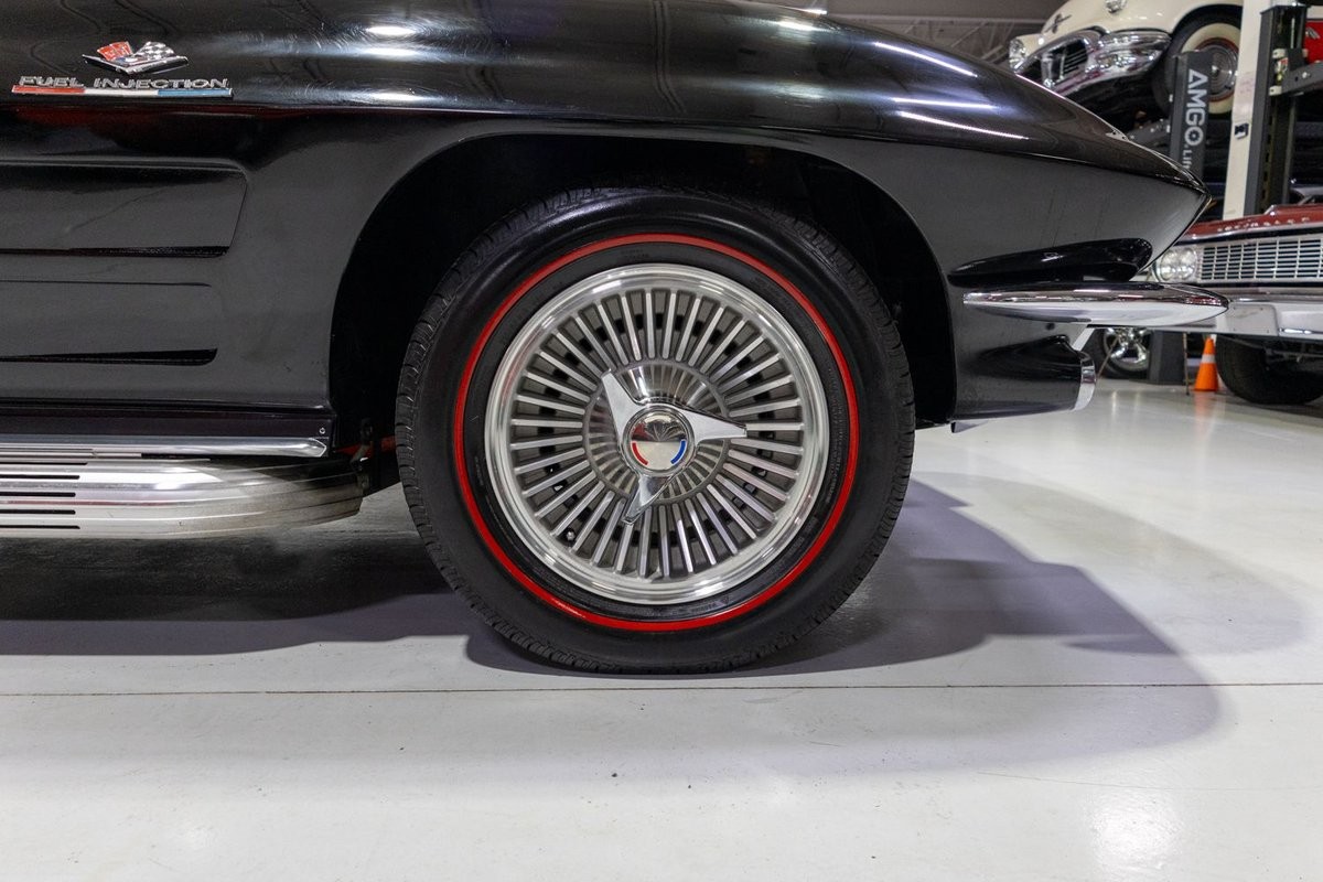 Chevrolet-Corvette-1964-Convertible-28