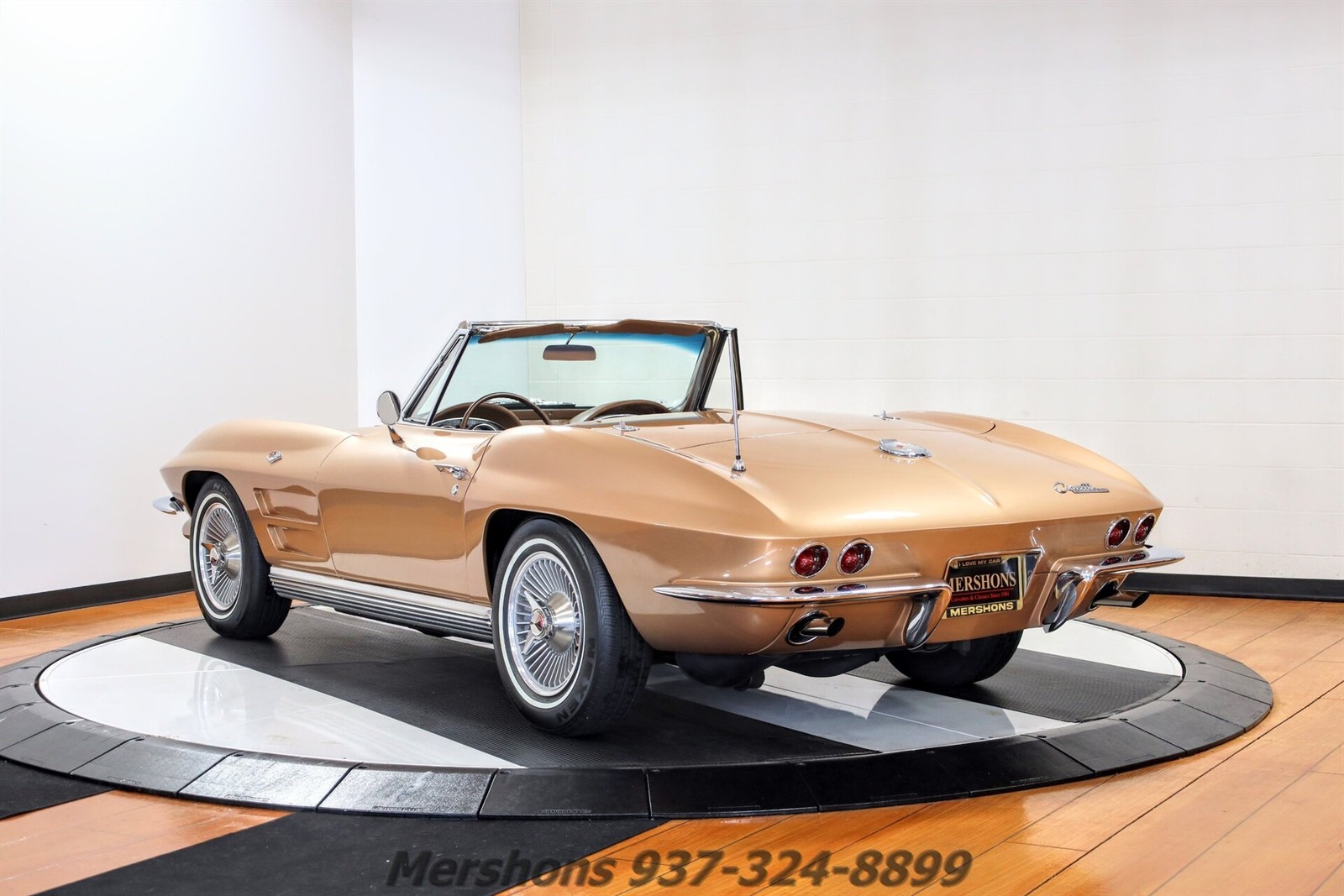 Chevrolet-Corvette-1964-Convertible-4