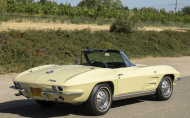 Chevrolet-Corvette-1964-Convertible-4