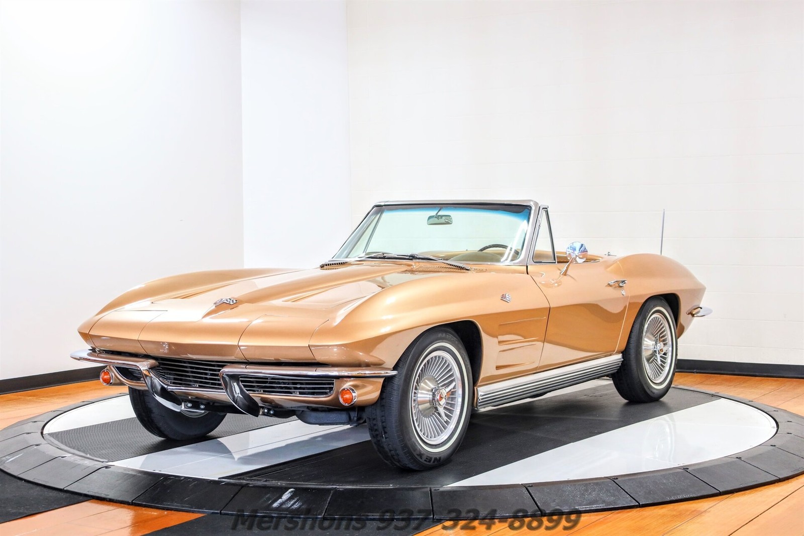 Chevrolet-Corvette-1964-Convertible