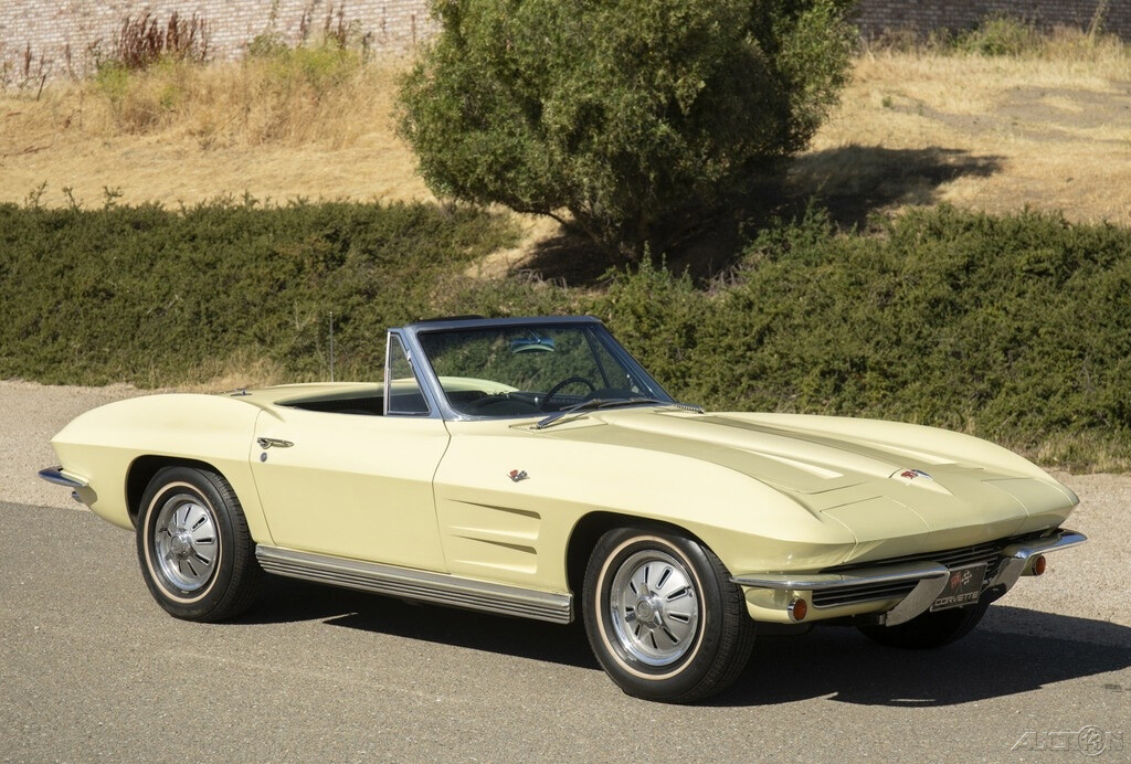 Chevrolet-Corvette-1964-Convertible-6