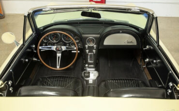 Chevrolet-Corvette-1964-Convertible-8