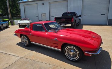 Chevrolet-Corvette-1964-Coupe-11