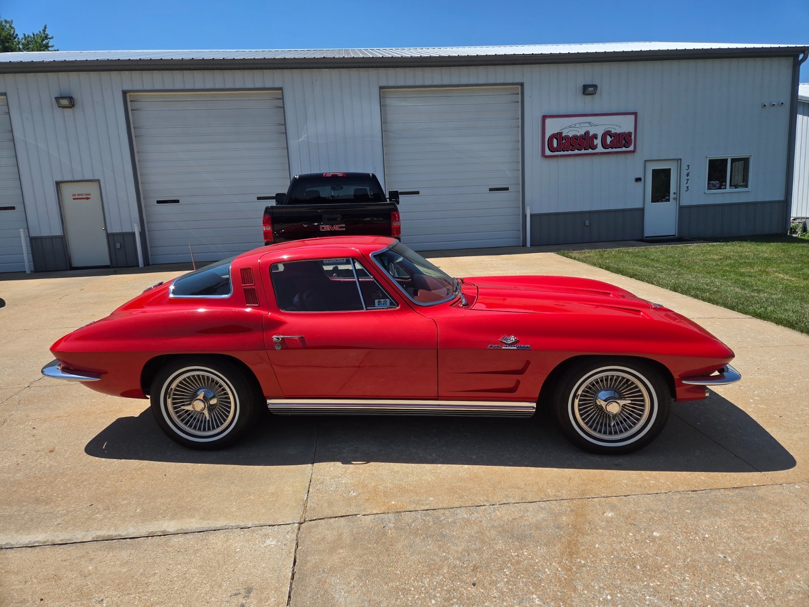 Chevrolet-Corvette-1964-Coupe-12