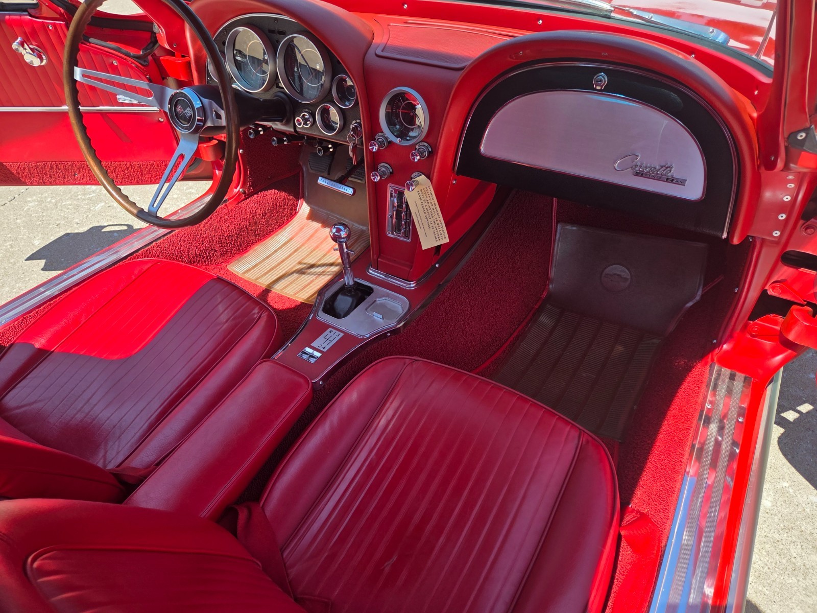 Chevrolet-Corvette-1964-Coupe-25
