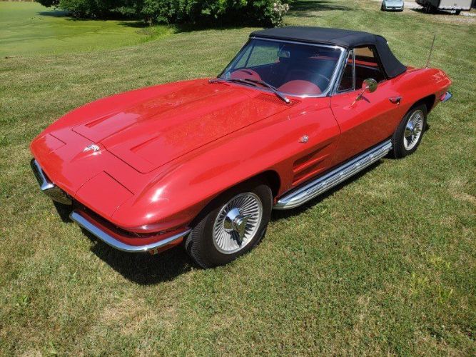 Chevrolet-Corvette-1964-Red-Red-25