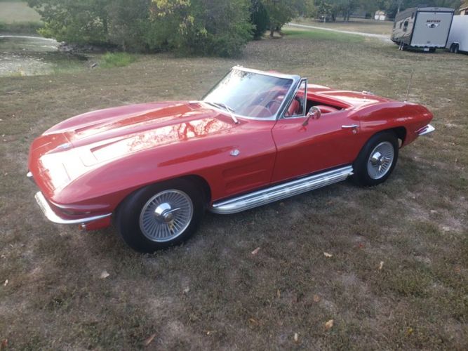 Chevrolet-Corvette-1964-Red-Red-28