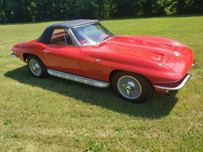 Chevrolet-Corvette-1964-Red-Red-35