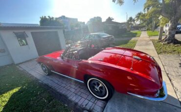 Chevrolet-Corvette-1964-Red-Velvet-3