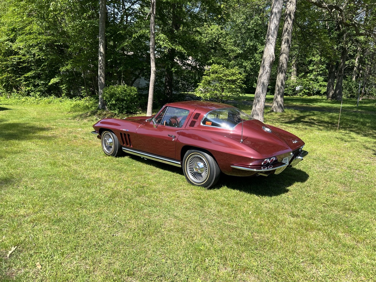 Chevrolet-Corvette-1965-2