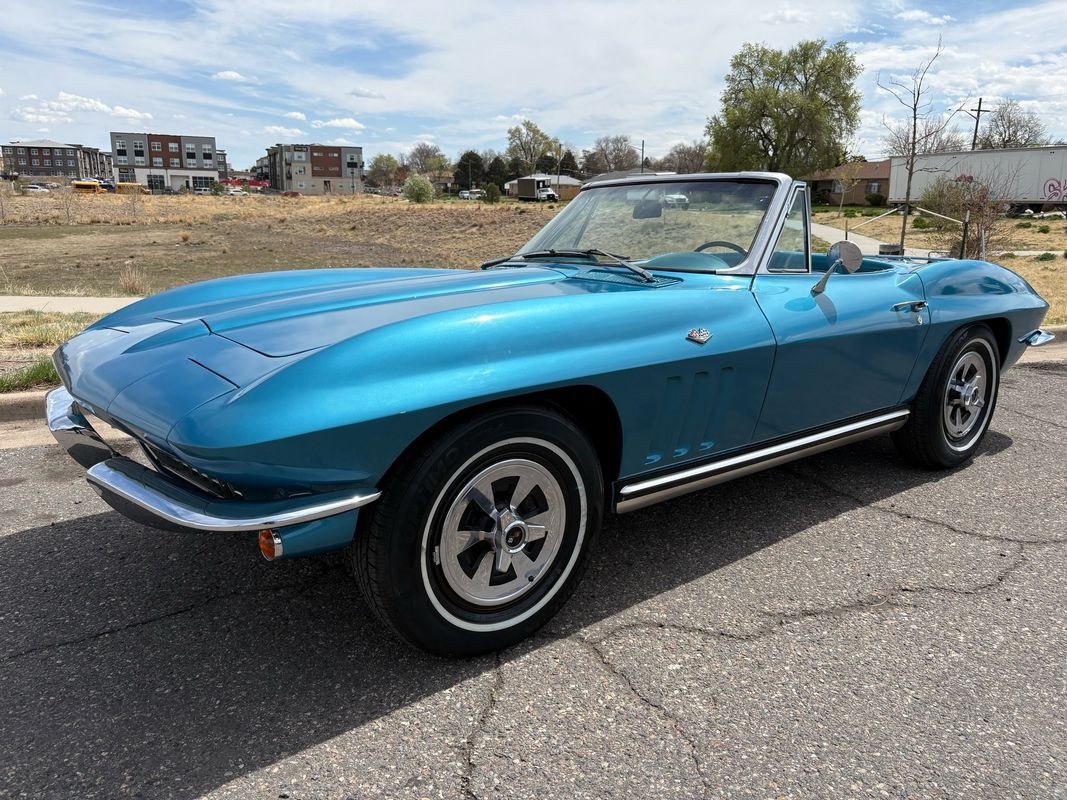 Chevrolet-Corvette-1965-34