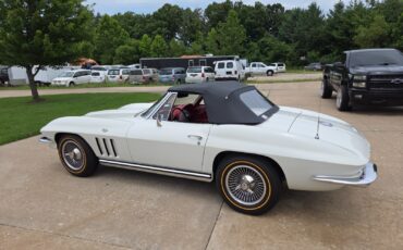 Chevrolet-Corvette-1965-Convertible-12