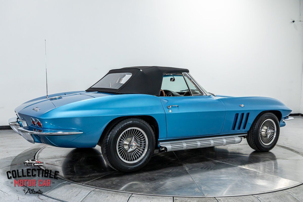 Chevrolet-Corvette-1965-Convertible-19