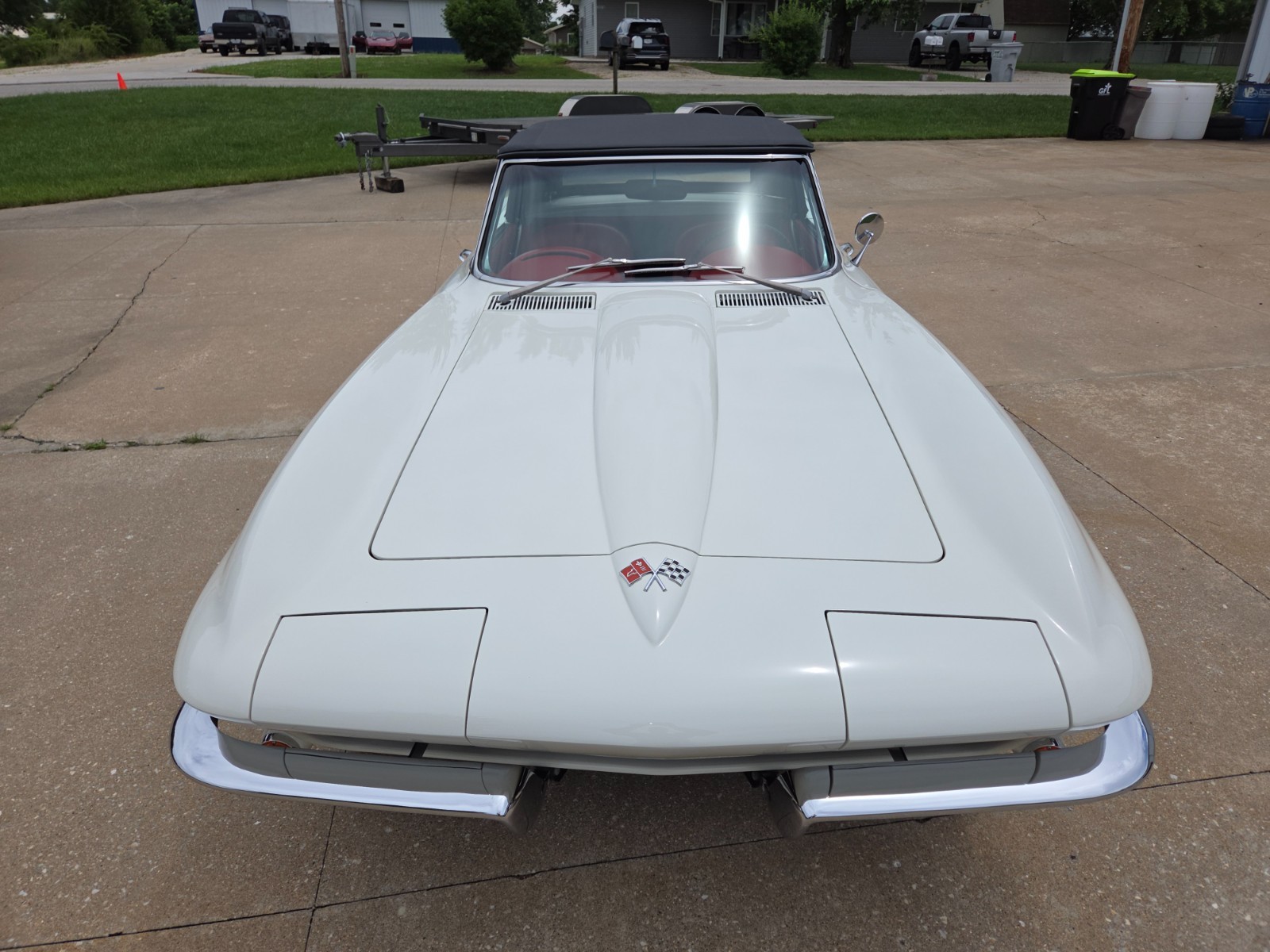 Chevrolet-Corvette-1965-Convertible-4