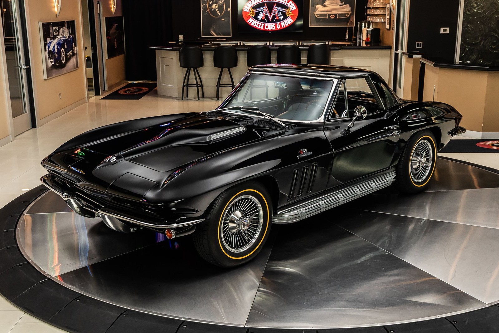 Chevrolet-Corvette-1965-Convertible-6