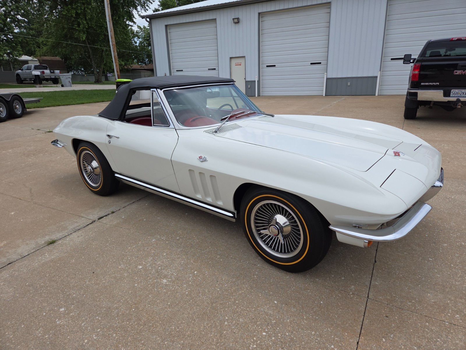 Chevrolet-Corvette-1965-Convertible-6
