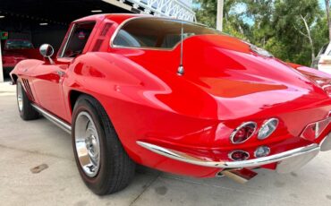 Chevrolet-Corvette-1965-Coupe-15