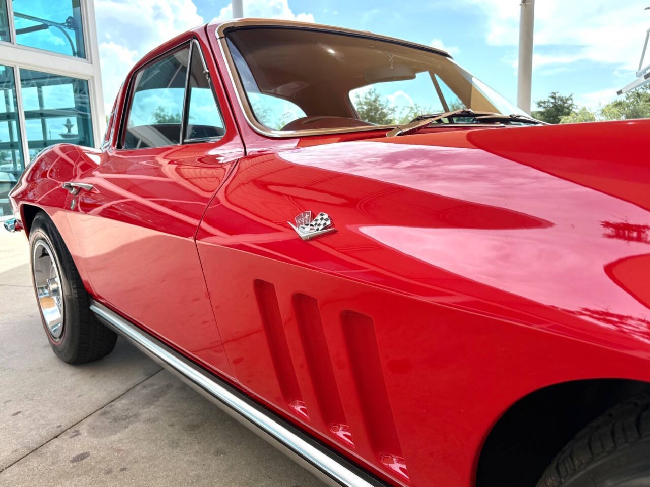 Chevrolet-Corvette-1965-Coupe-18