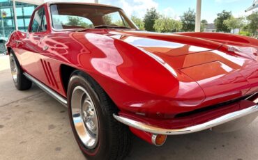 Chevrolet-Corvette-1965-Coupe-19