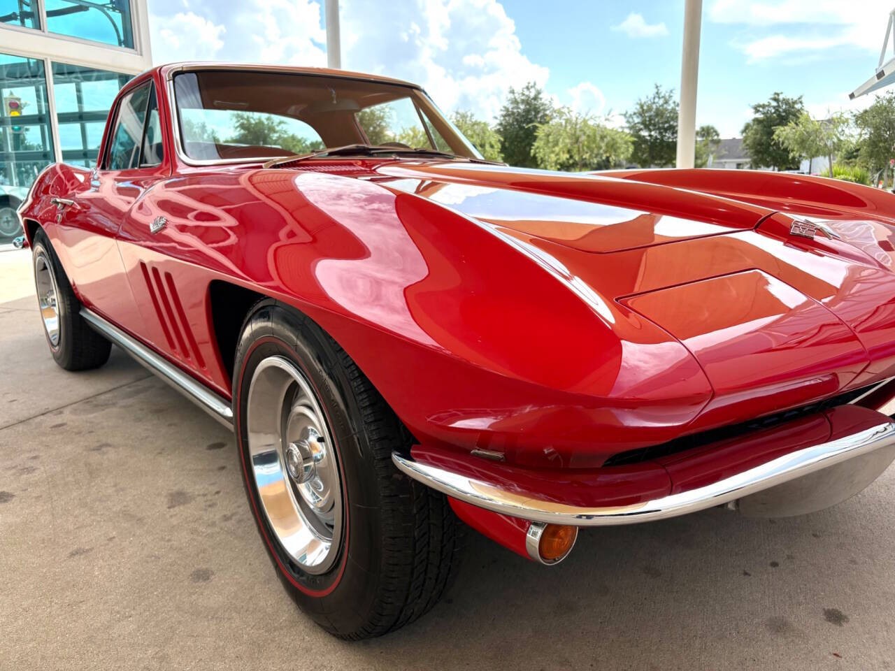 Chevrolet-Corvette-1965-Coupe-19