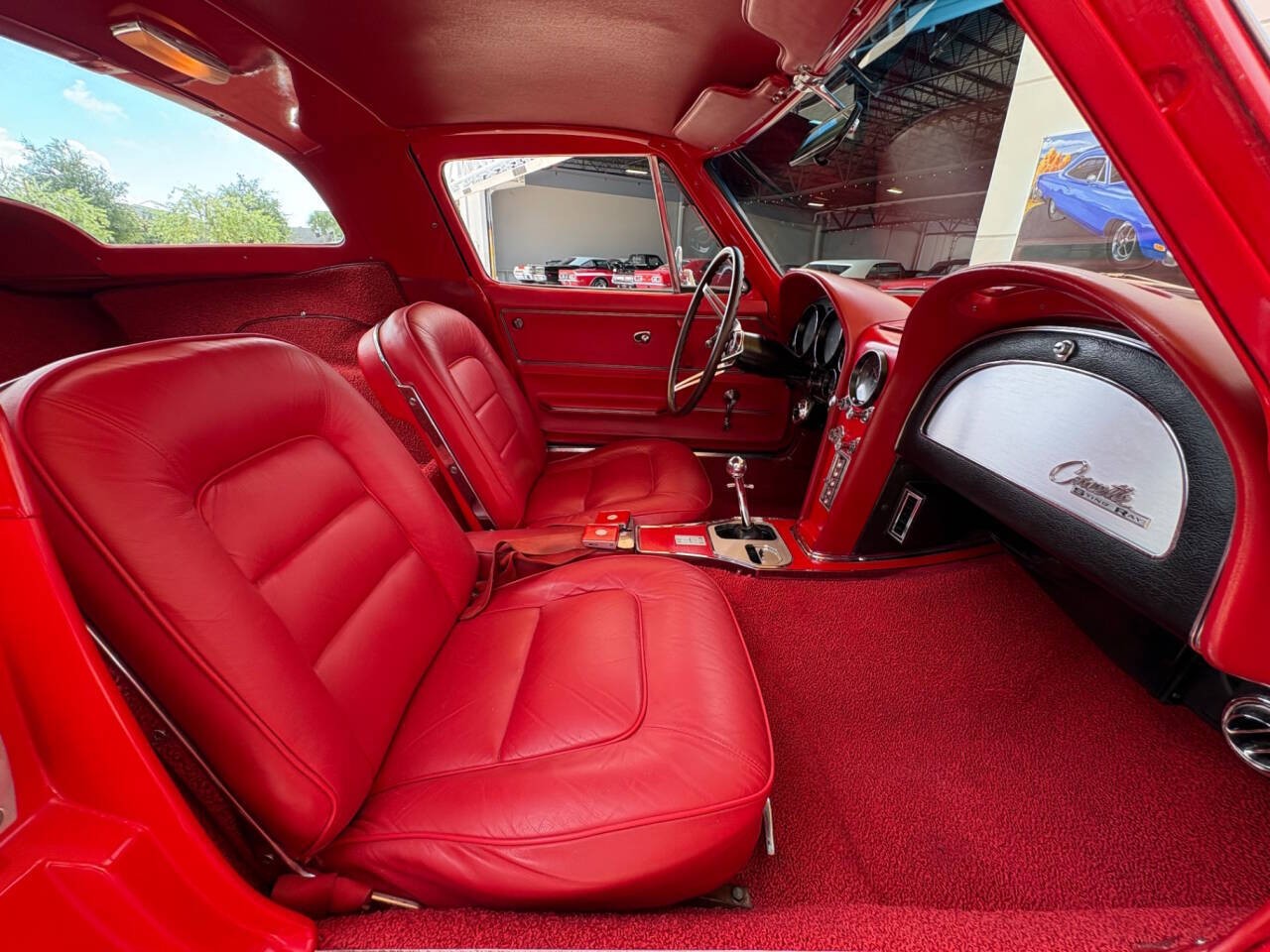 Chevrolet-Corvette-1965-Coupe-31