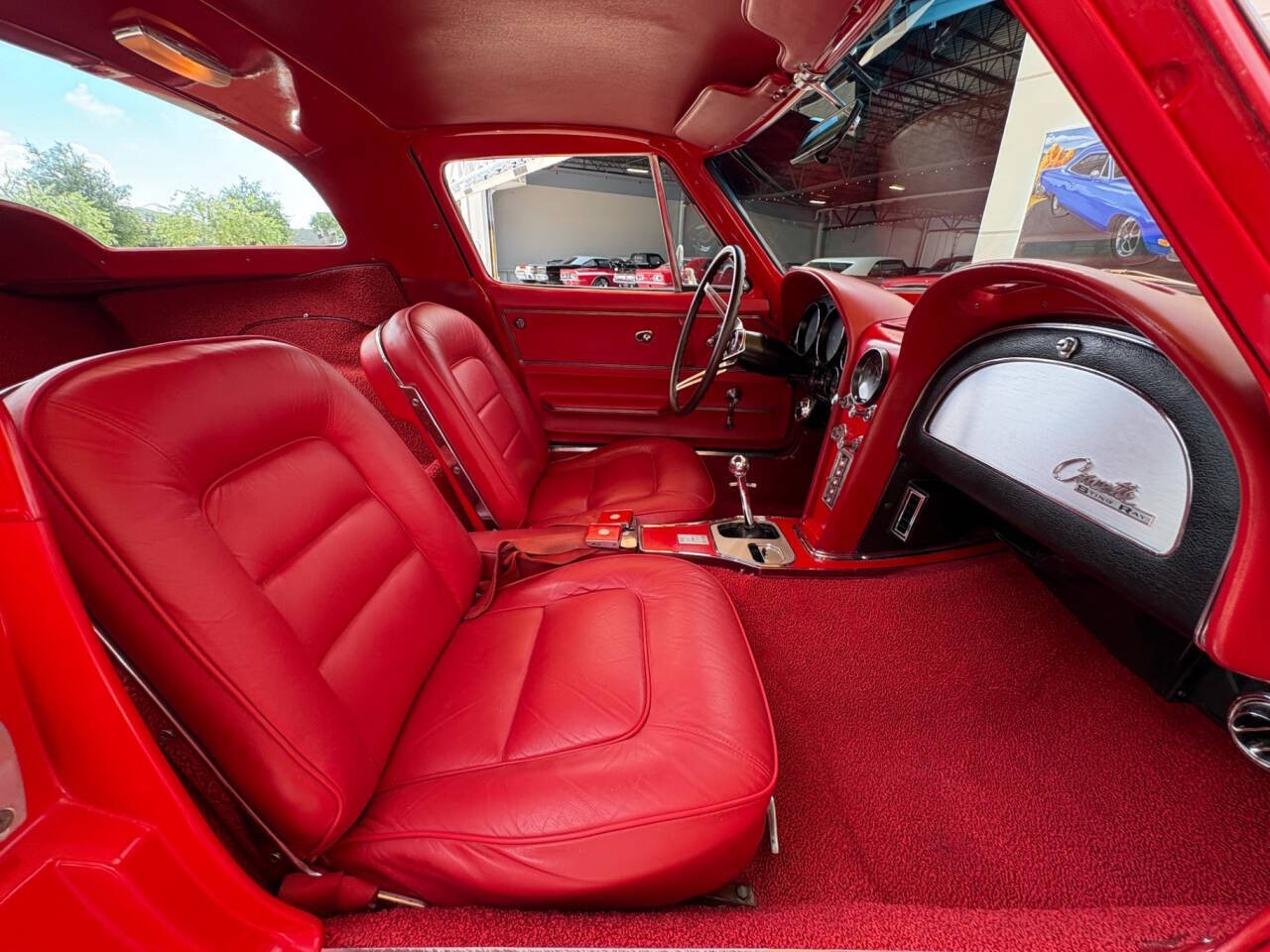 Chevrolet-Corvette-1965-Coupe-32