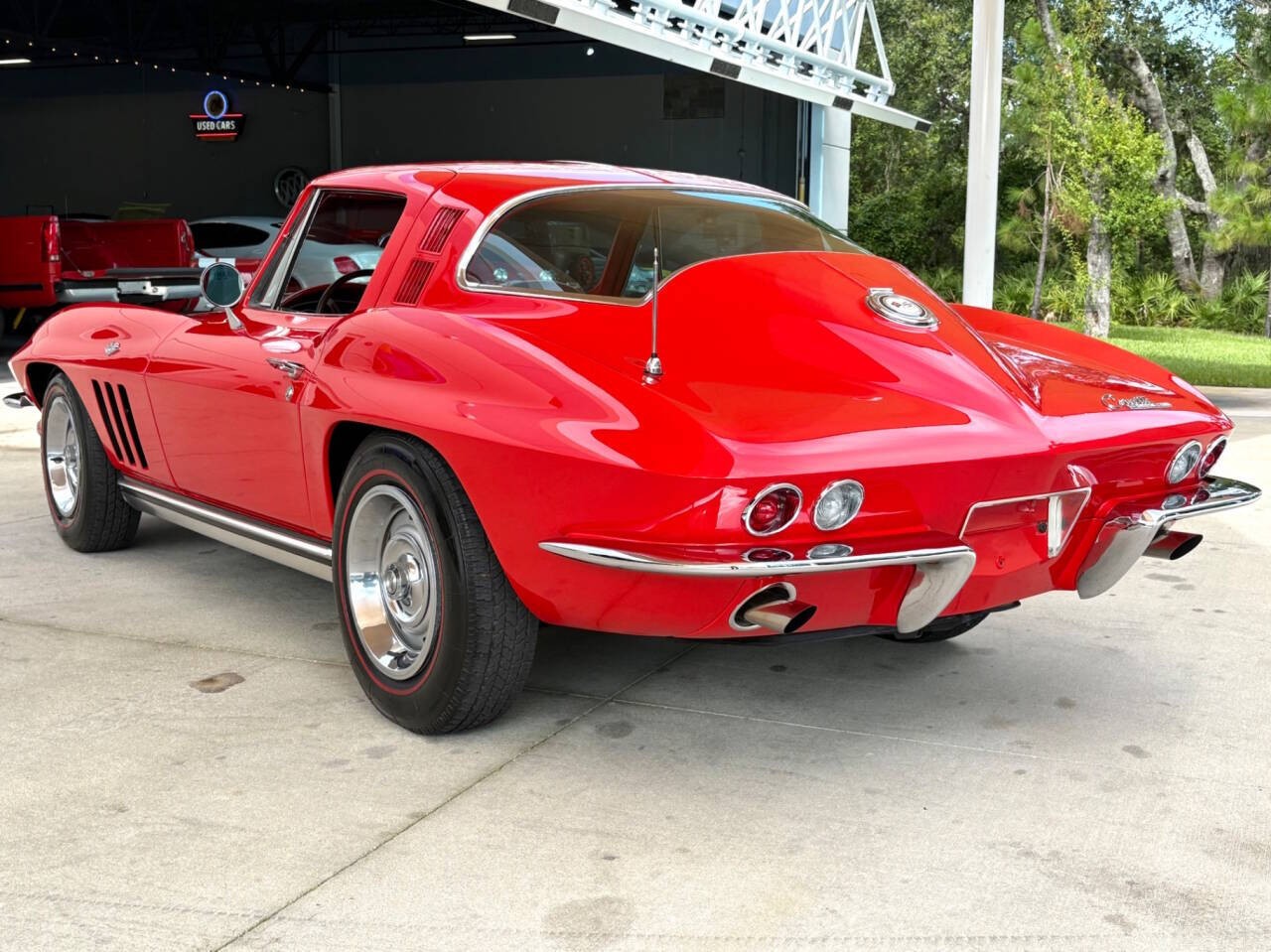 Chevrolet-Corvette-1965-Coupe-8