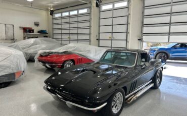 Chevrolet-Corvette-1965-black-18