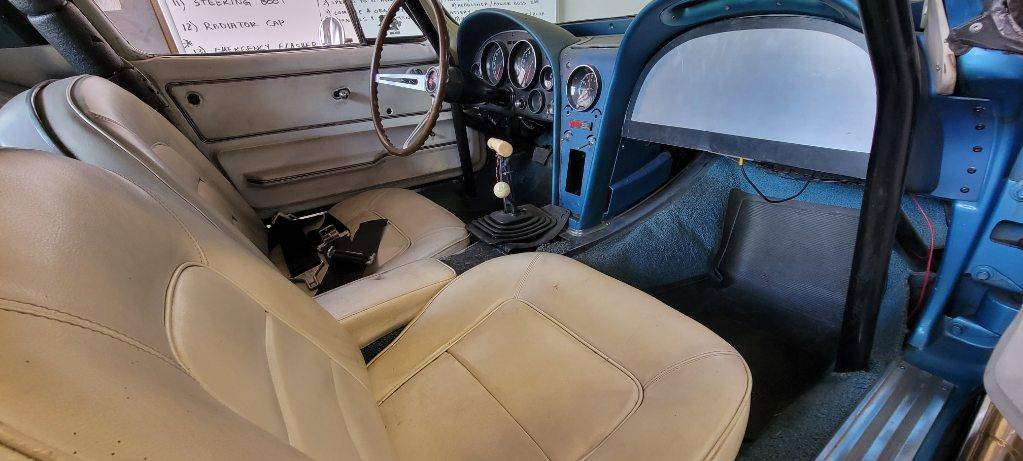 Chevrolet-Corvette-1965-black-19