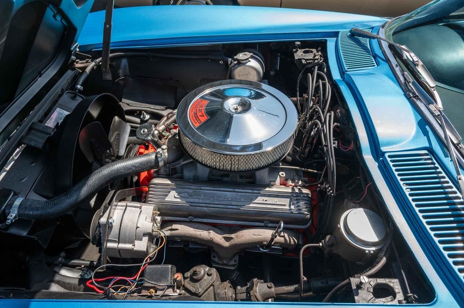 Chevrolet-Corvette-1966-2-Door-13
