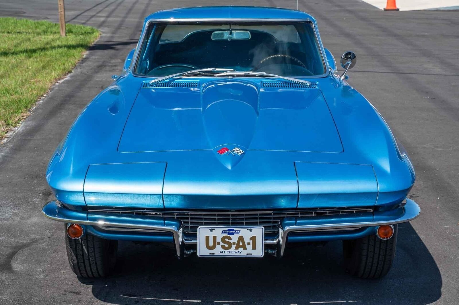 Chevrolet-Corvette-1966-2-Door-28