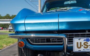 Chevrolet-Corvette-1966-2-Door-30