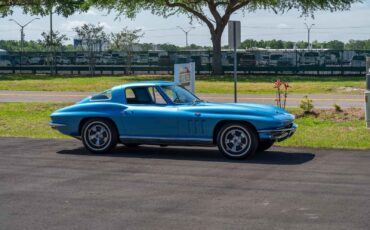 Chevrolet-Corvette-1966-2-Door-36