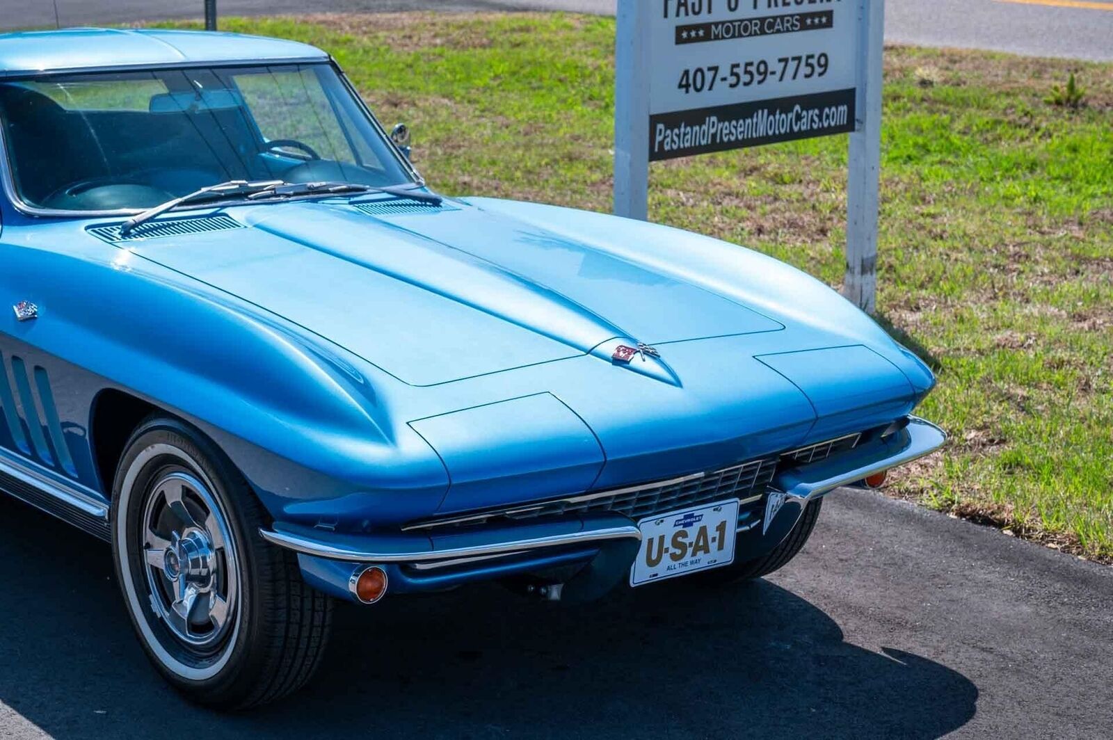 Chevrolet-Corvette-1966-2-Door-38