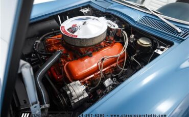 Chevrolet-Corvette-1966-Convertible-1