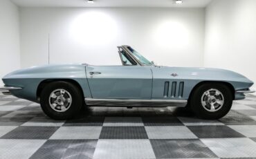 Chevrolet-Corvette-1966-Convertible-11