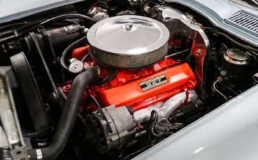 Chevrolet-Corvette-1966-Convertible-14