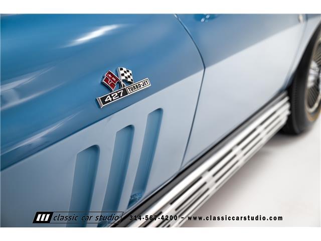 Chevrolet-Corvette-1966-Convertible-16