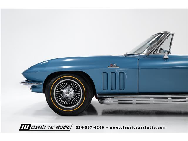 Chevrolet-Corvette-1966-Convertible-18
